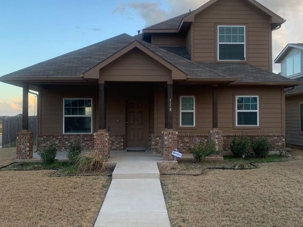118 Eagle Lake DR , Hutto, TX 78634