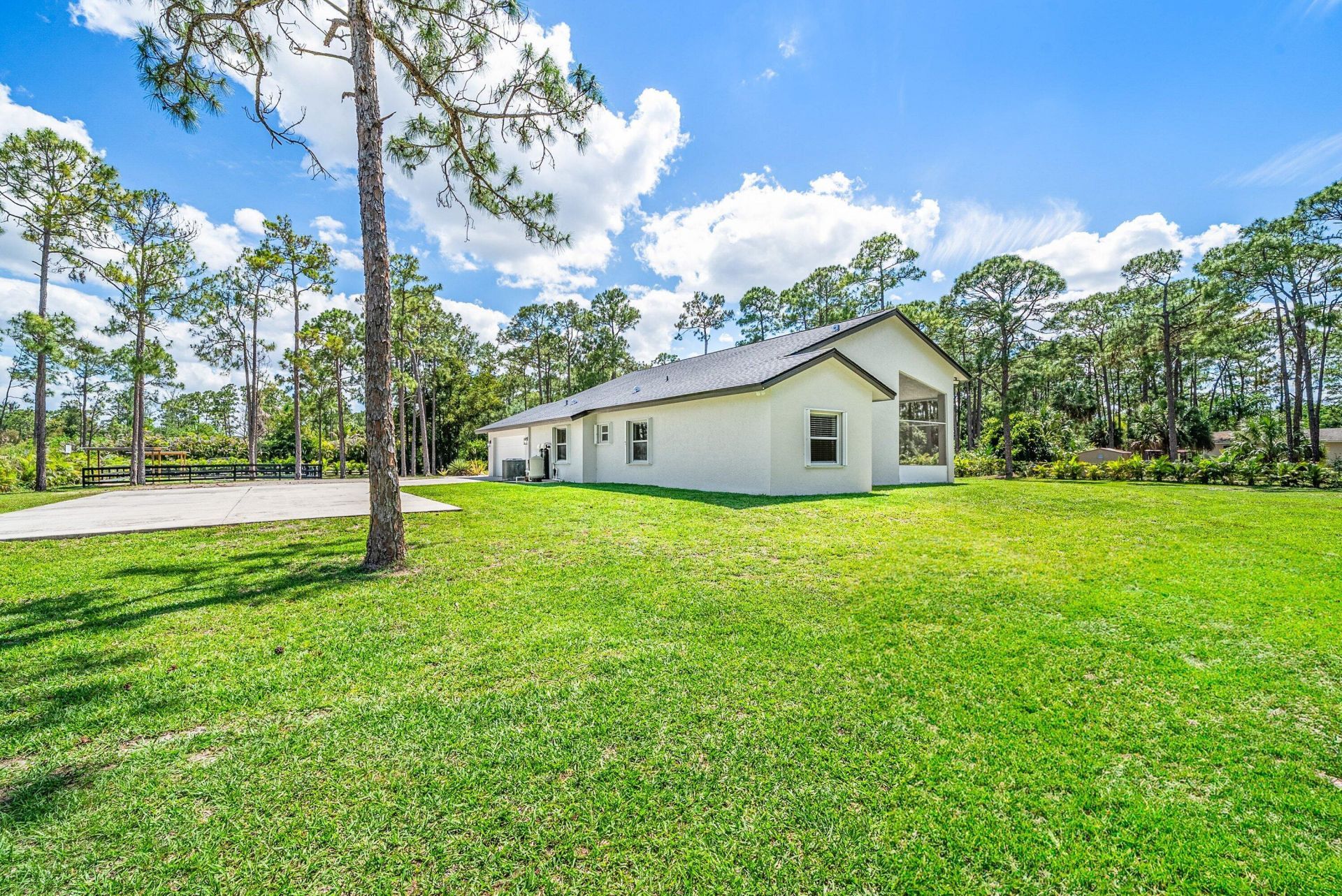 16105 Temple Boulevard, The Acreage, FL 33470 Photo