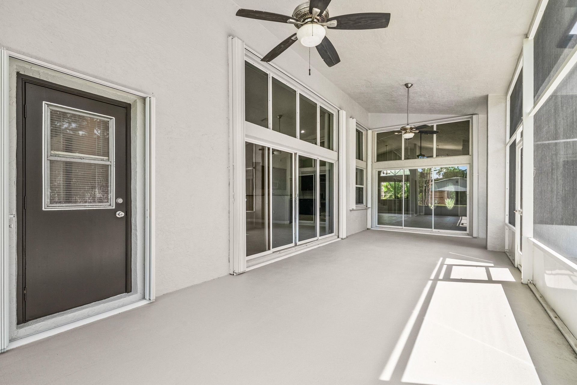 16105 Temple Boulevard, The Acreage, FL 33470 Photo