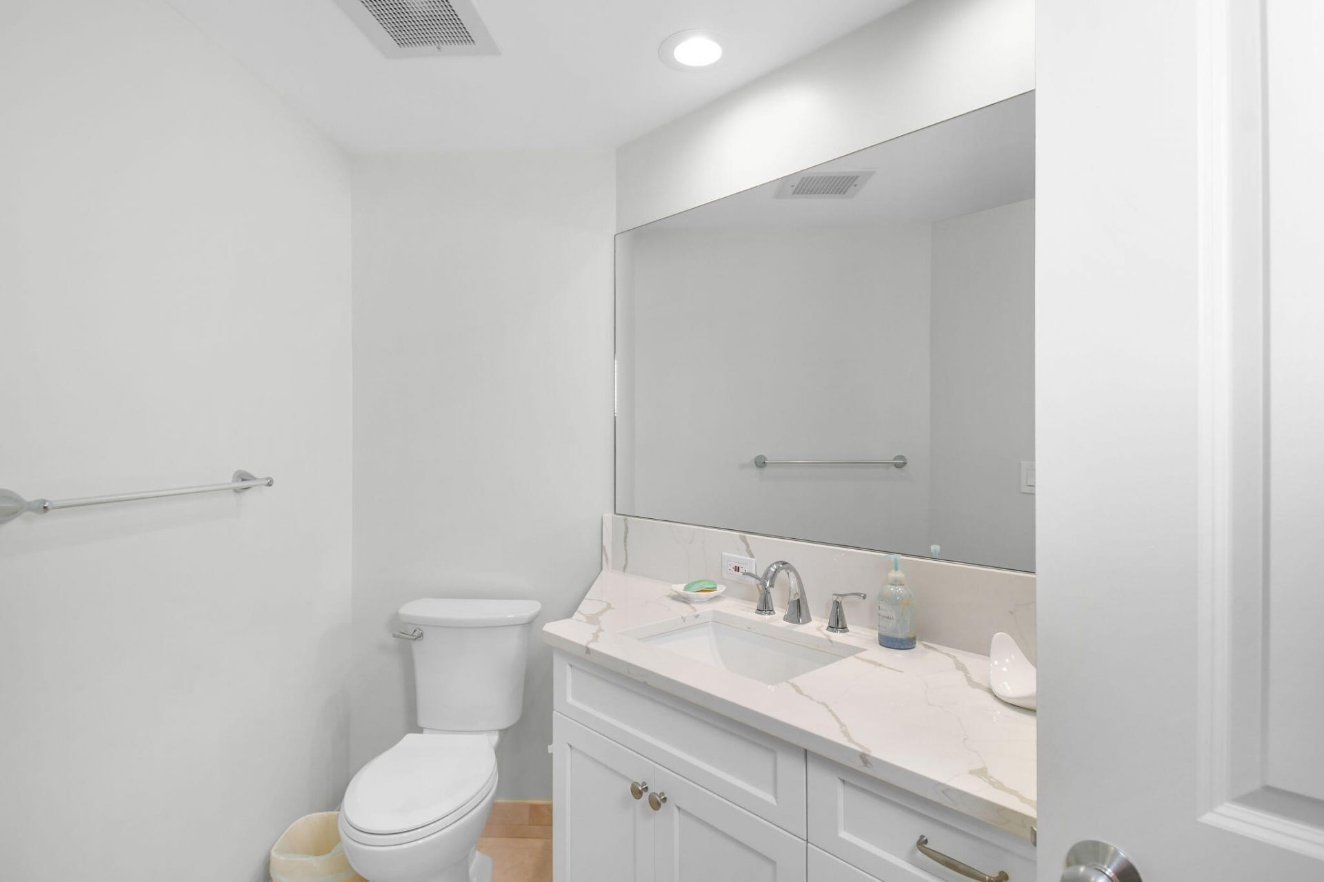 221 NE Plantation Road, Unit 316, Hutchinson Island, FL 34996 Photo