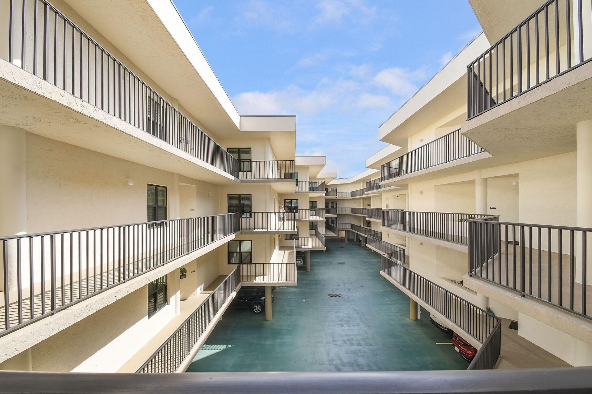 221 NE Plantation Road, Unit 316, Hutchinson Island, FL 34996 Photo