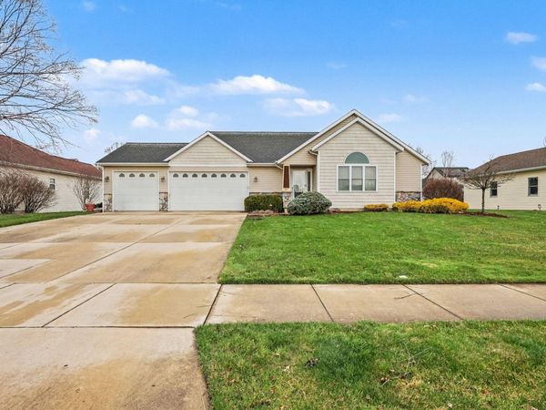 1783 Planters Row Drive SW, Byron Center, MI 49315