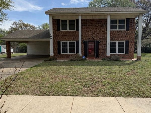 1900 Brookhaven, Jonesboro, AR 72401