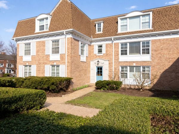 2230 Central Street, Unit G, Evanston, IL 60201