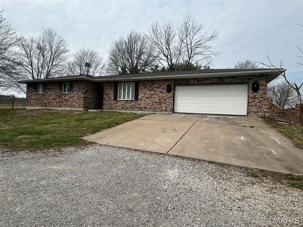 6636 County Road 423 , Palmyra, MO 63461