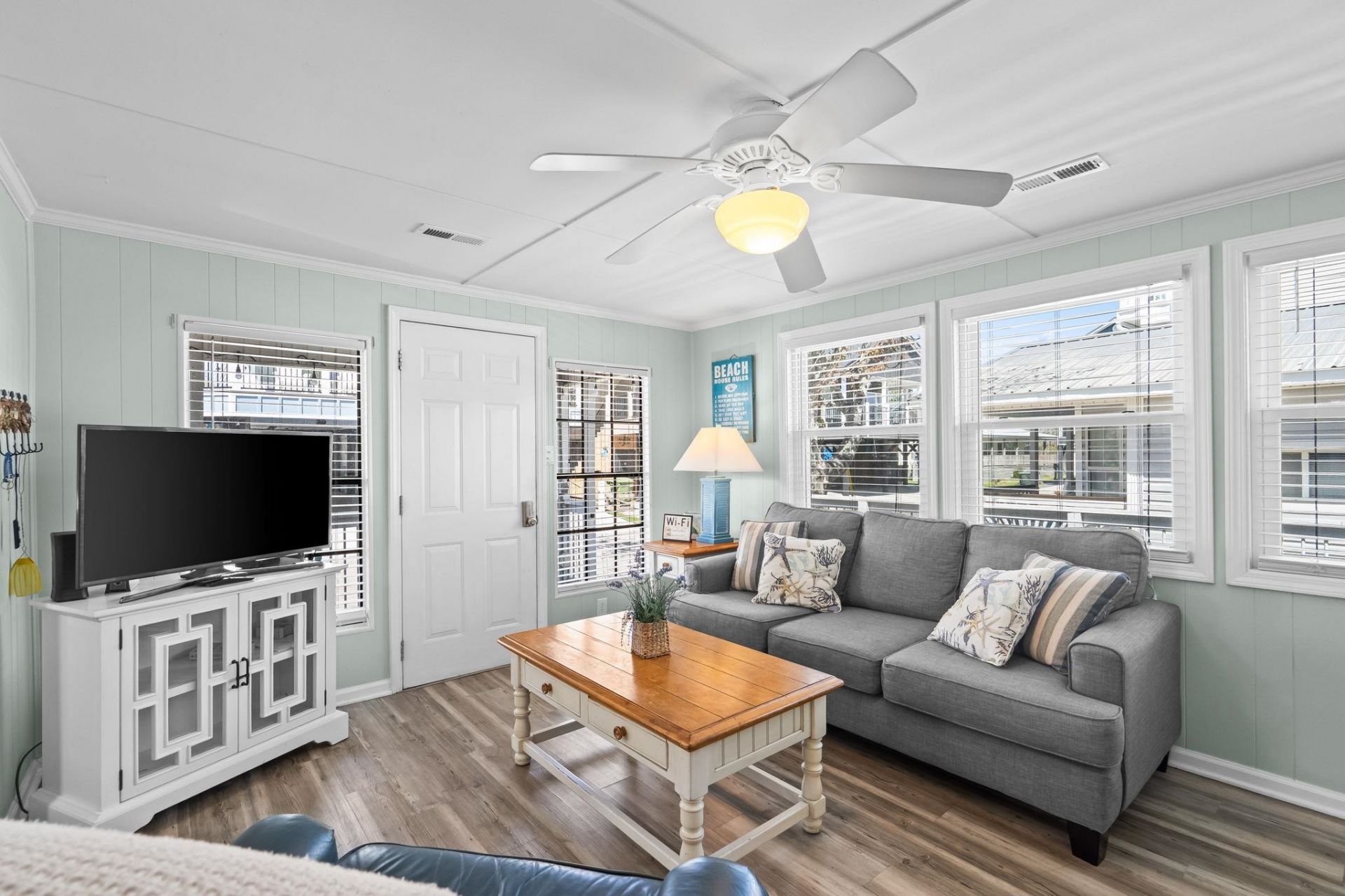 6001-5005 S Kings Hwy.  Photo 13