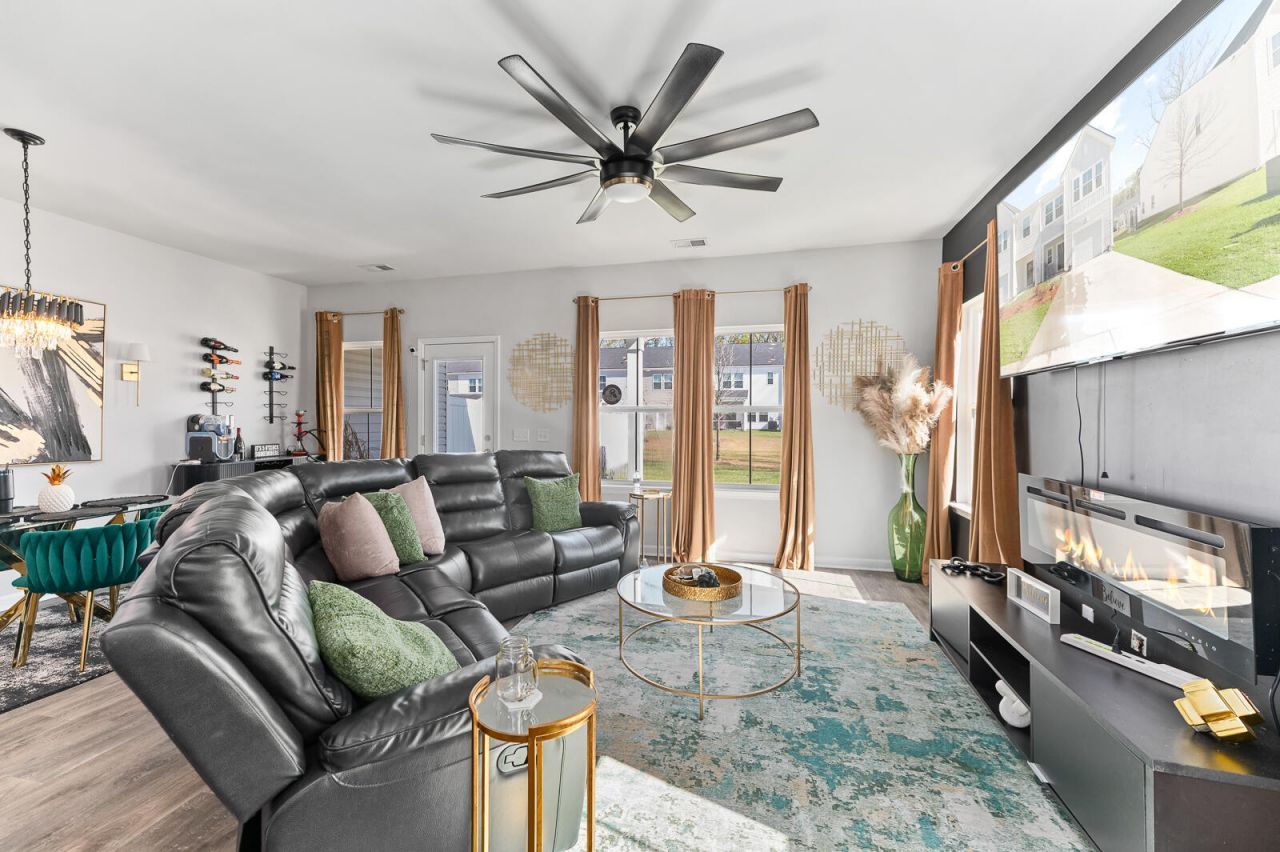 8748 Silver Perch Lane Photo 13