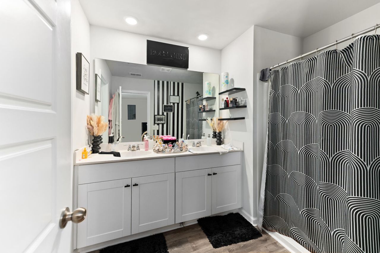 8748 Silver Perch Lane Photo 15