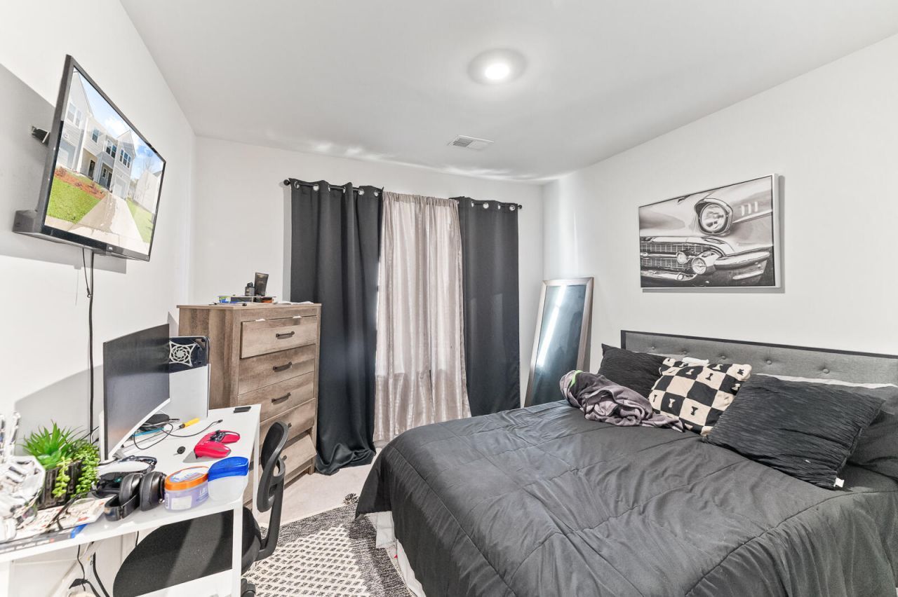 8748 Silver Perch Lane Photo 17