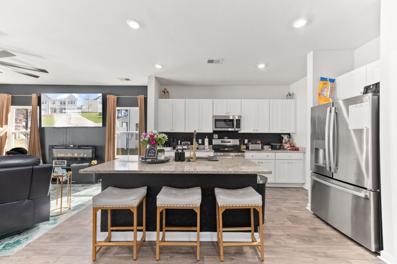 8748 Silver Perch Lane Photo 7