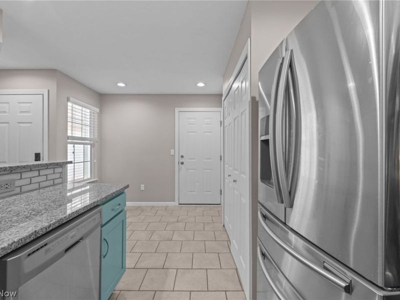 6755 Quarrystone Lane , Middleburg Heights, OH 44130 Photo 12