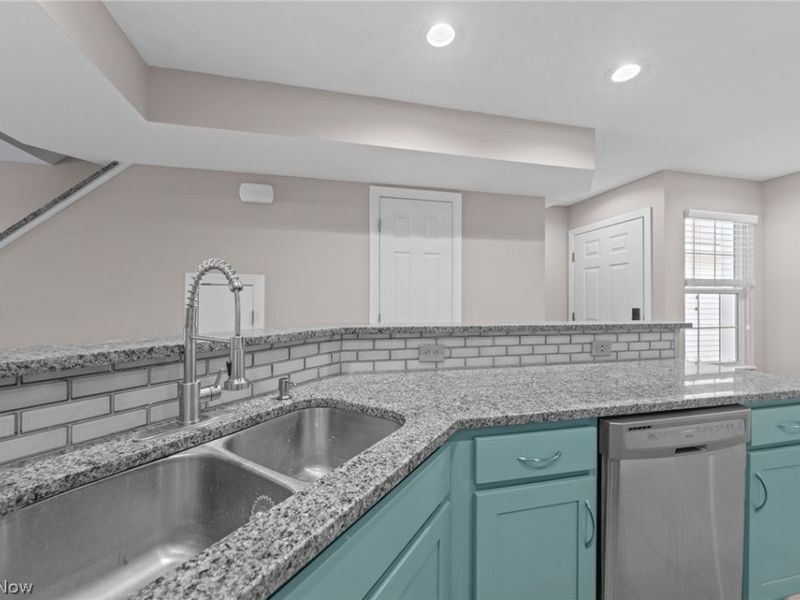 6755 Quarrystone Lane , Middleburg Heights, OH 44130 Photo 14