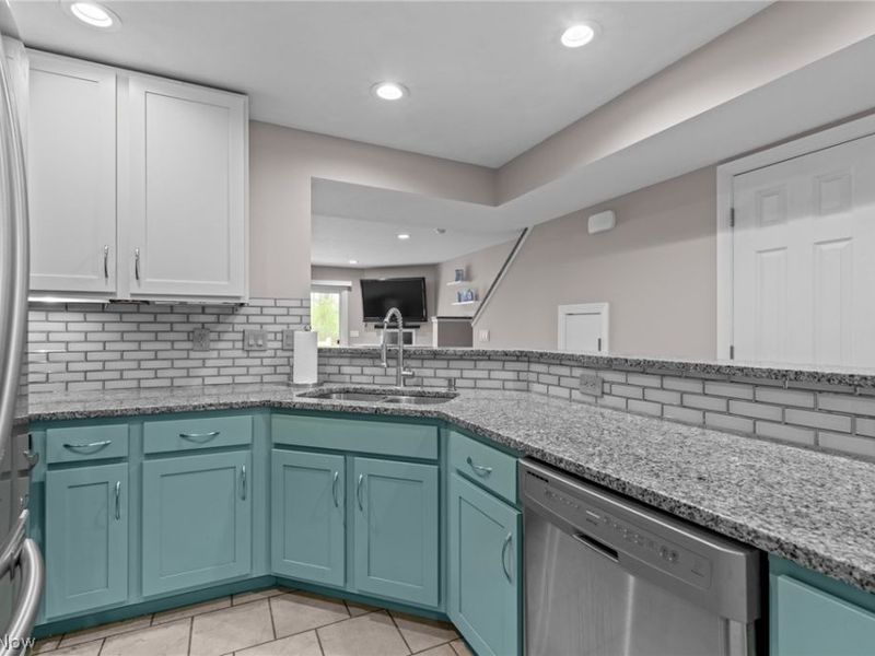 6755 Quarrystone Lane , Middleburg Heights, OH 44130 Photo 15