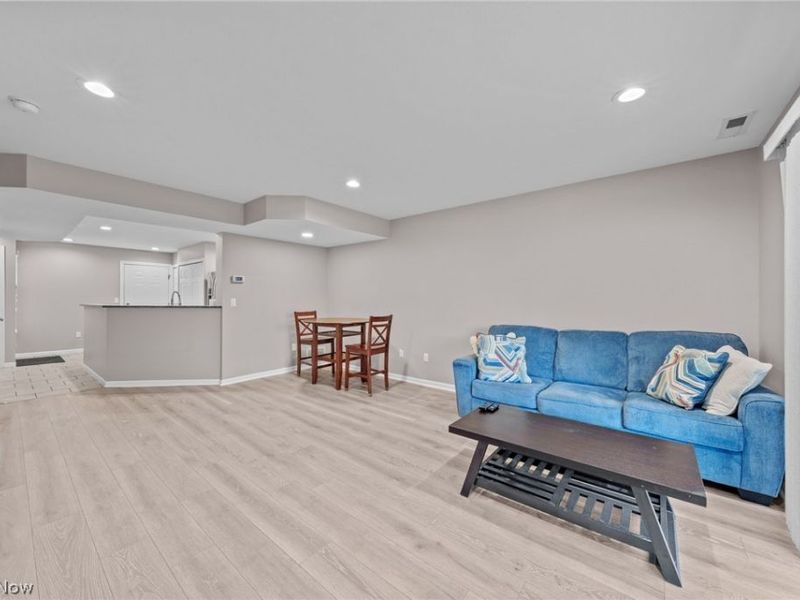 6755 Quarrystone Lane , Middleburg Heights, OH 44130 Photo 25