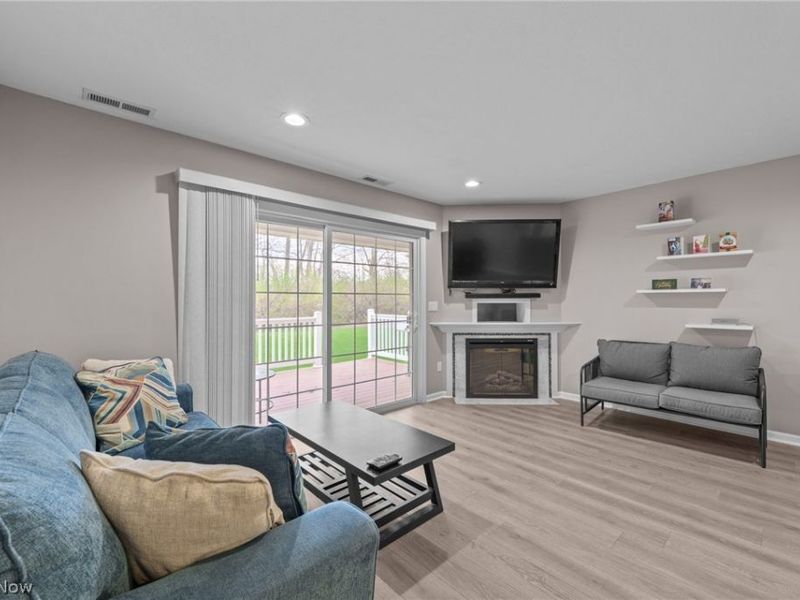 6755 Quarrystone Lane , Middleburg Heights, OH 44130 Photo 27