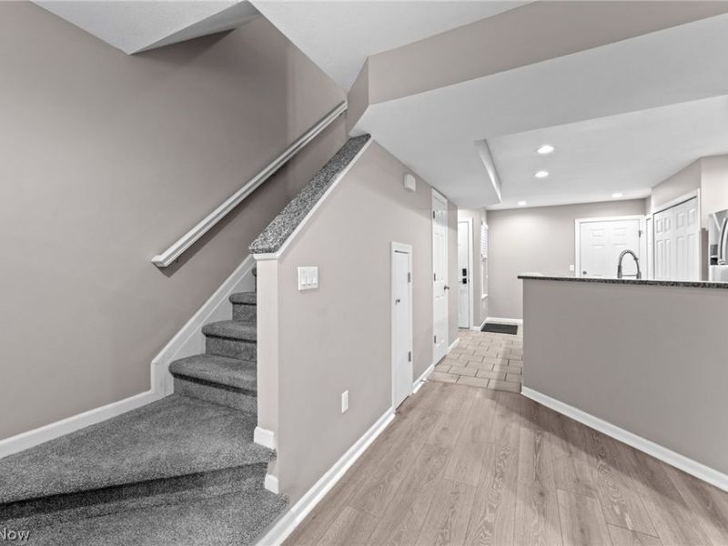 6755 Quarrystone Lane , Middleburg Heights, OH 44130 Photo 28