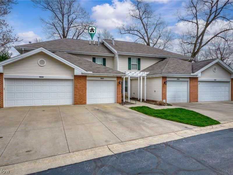 6755 Quarrystone Lane , Middleburg Heights, OH 44130 Photo 4