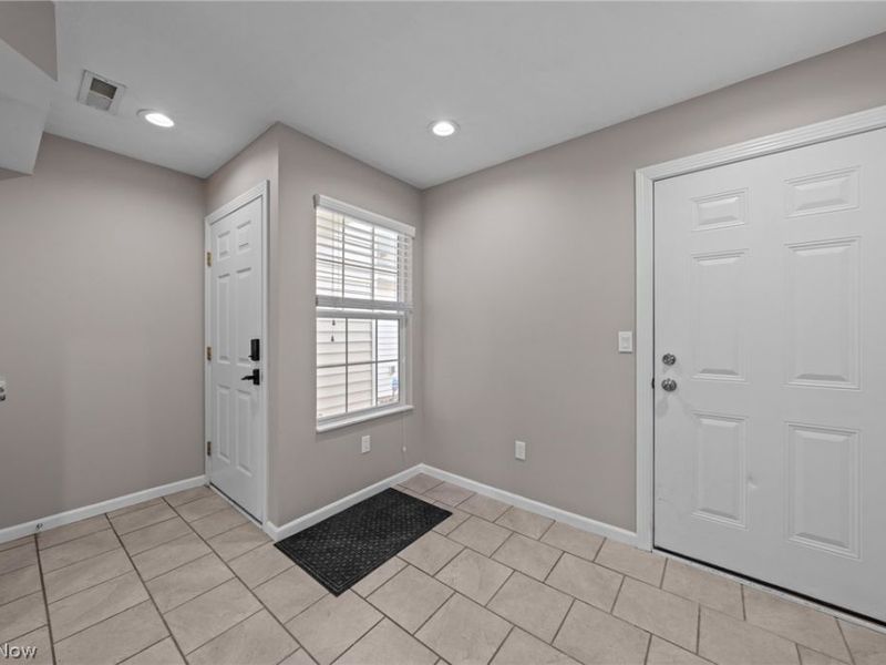 6755 Quarrystone Lane , Middleburg Heights, OH 44130 Photo 6