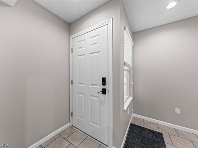 6755 Quarrystone Lane , Middleburg Heights, OH 44130 Photo 7