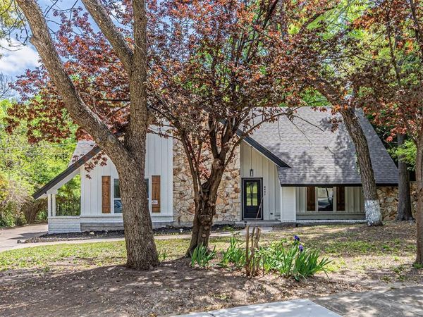 2631 Deep Hill Circle , Dallas, TX 75233