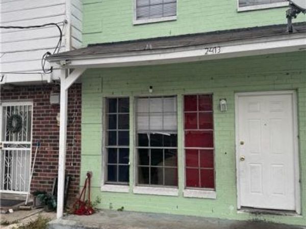 2413 OLD COMPTON Road , Harvey, LA 70058