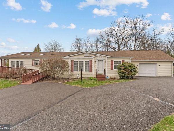 1 POPLAR , QUAKERTOWN, PA 18951