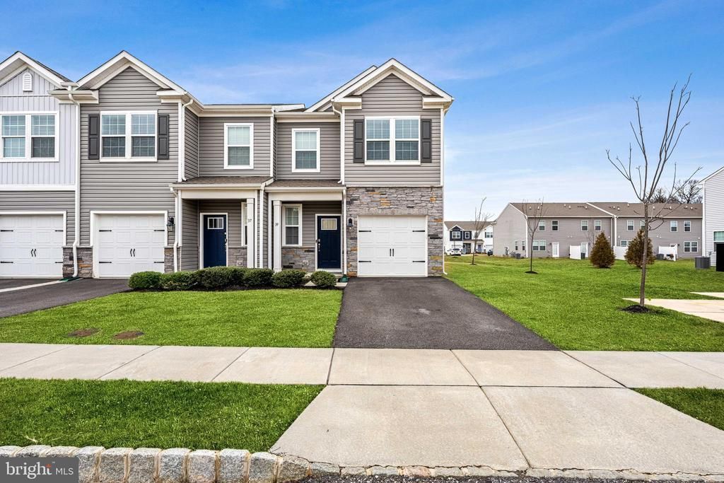 39 Nelsons Way, Westampton, NJ 08060 Main Photo