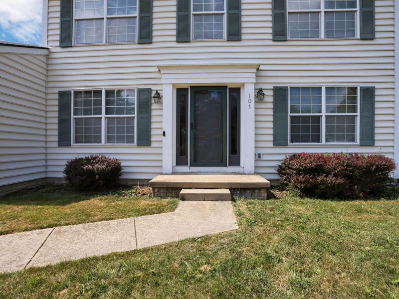 101 Barry Knoll Drive , Pataskala, OH 43062 Photo 2