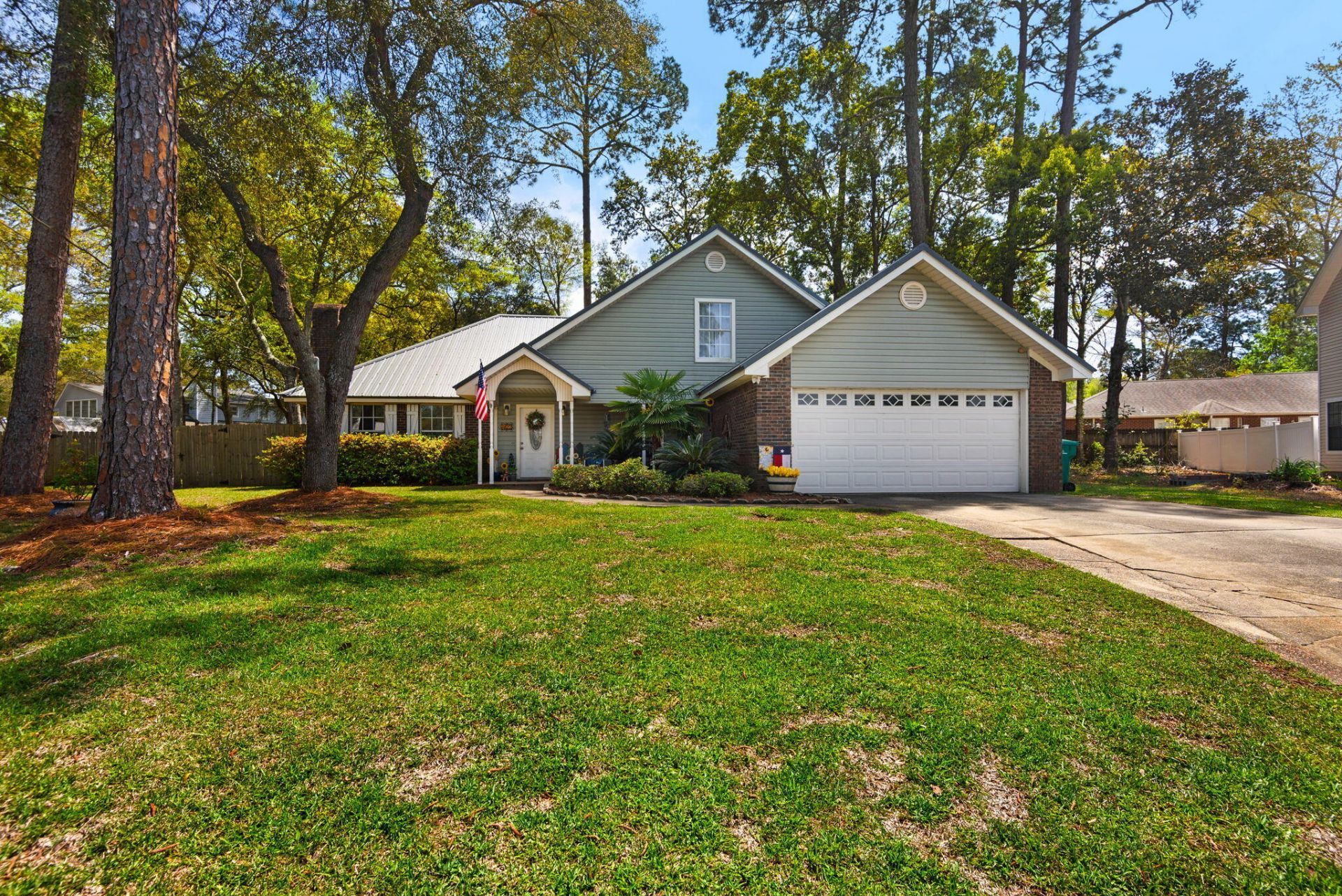 402 Northampton Circle, Fort Walton Beach, FL 32547 Main Photo