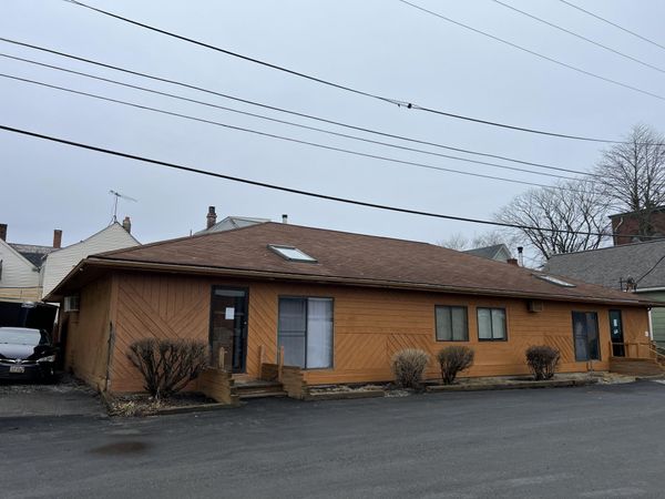 19 Oak Street, Rockland, ME 04841