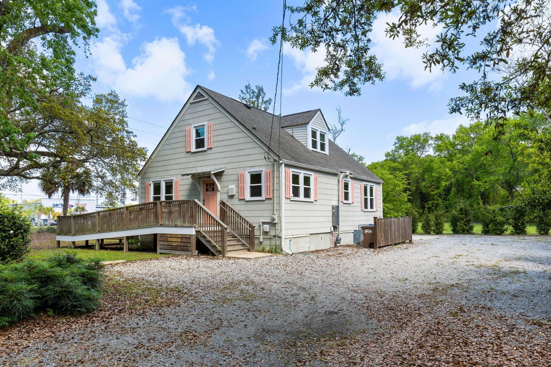 1536 Folly Road Photo 4