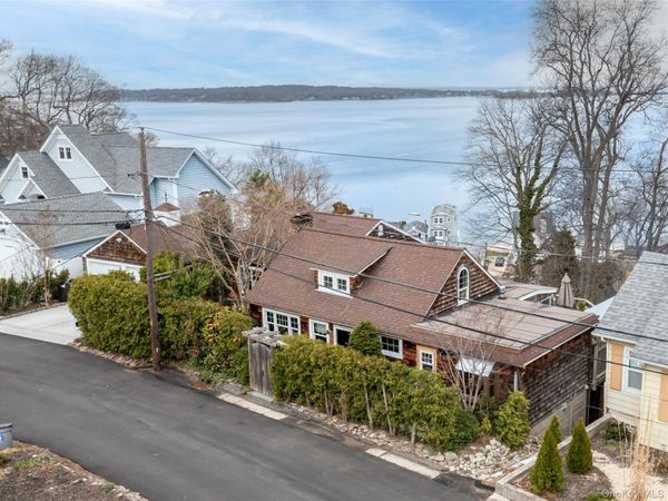 175 Taft Crescent, Centerport, NY 11721