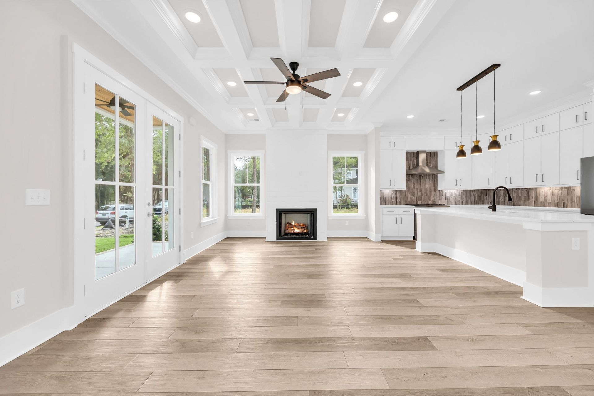 255 Madison Dr.  Photo 7