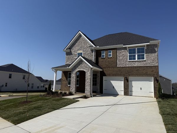 214 South Dunnwood Lane , Mount Juliet, TN 37122