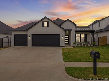 13023 S Birch Street, Jenks, OK 74037