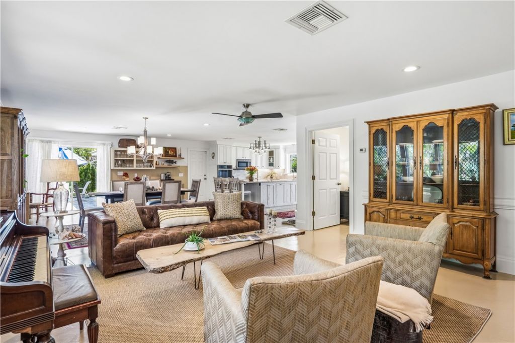 727 Shore Drive, Vero Beach, FL 32963 Photo