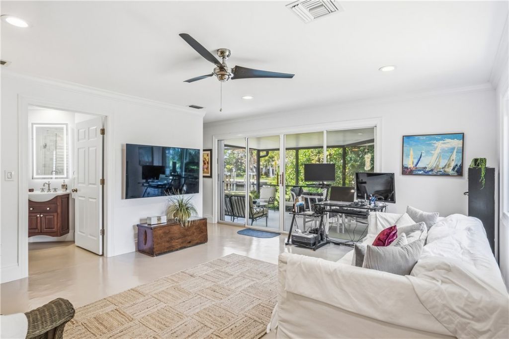 727 Shore Drive, Vero Beach, FL 32963 Photo