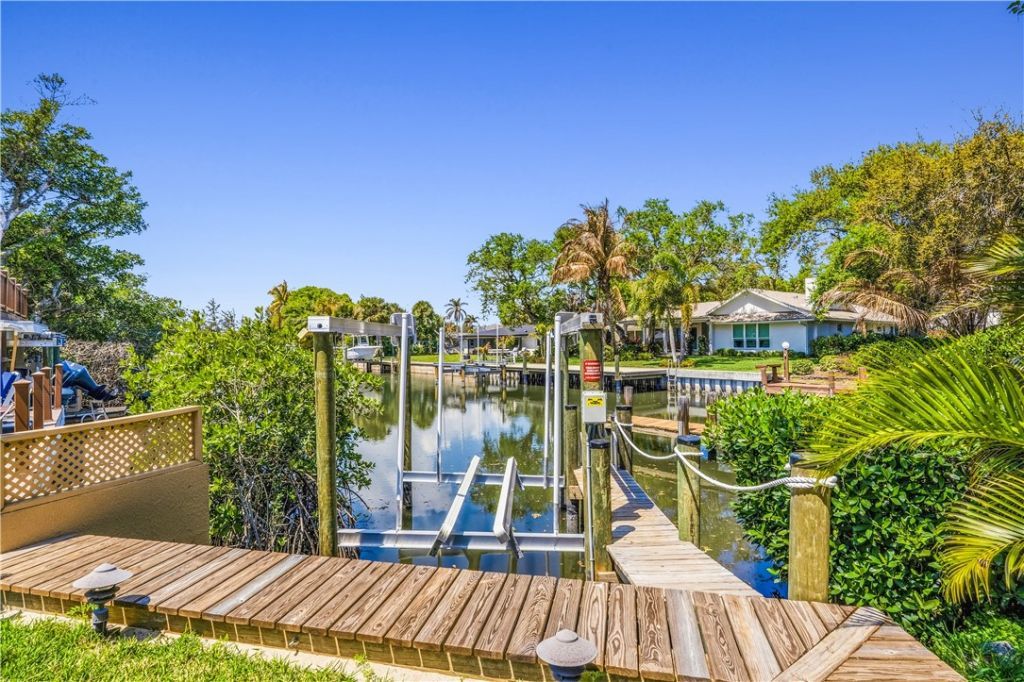 727 Shore Drive, Vero Beach, FL 32963 Photo