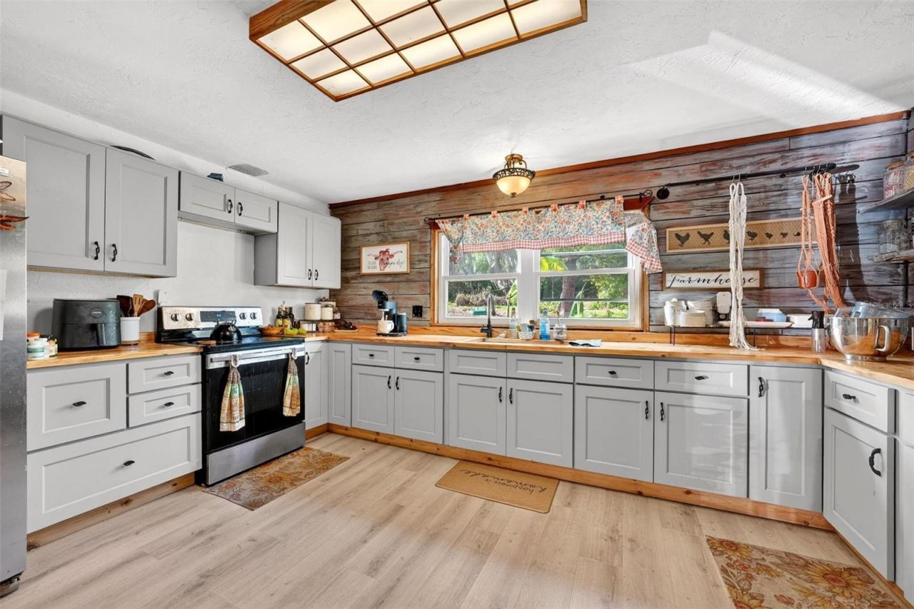 150 Catalina Drive, Debary, FL 32713 Photo