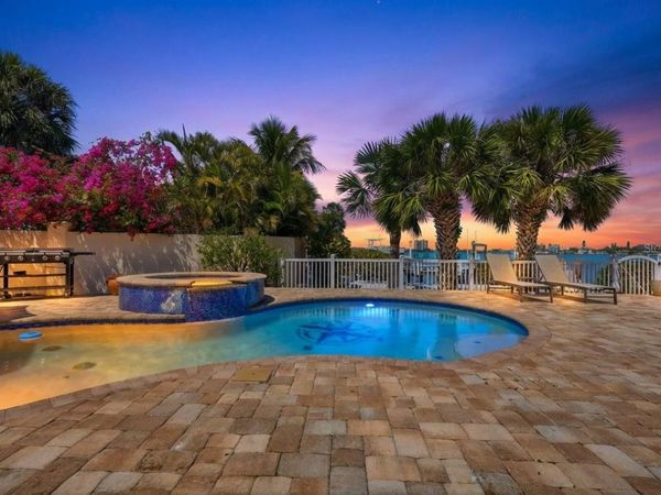 711 64TH AVENUE, ST PETE BEACH, FL 33706