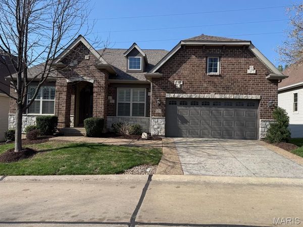 36 Sag Harbor Court, St Charles, MO 63303