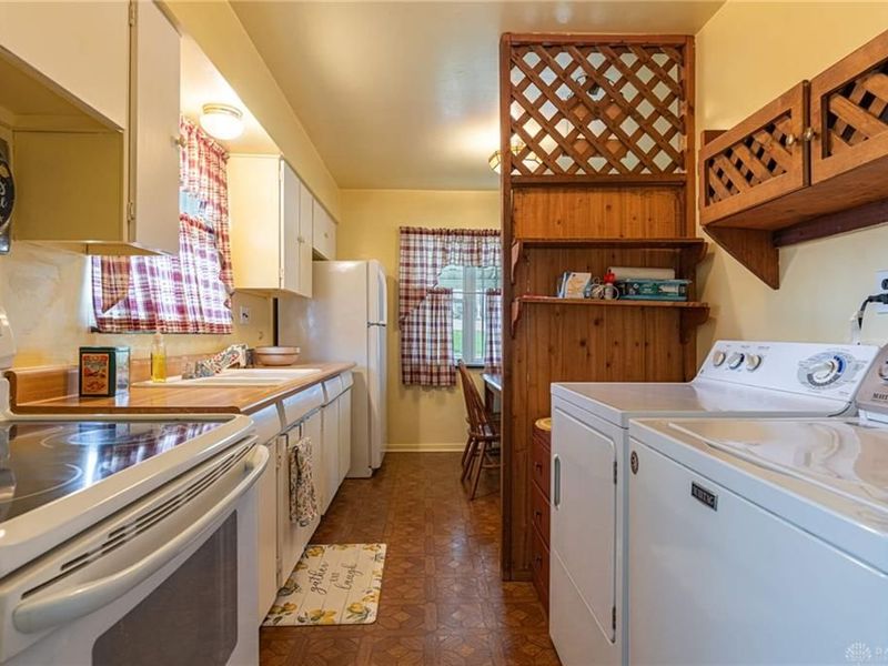 1413 Huffman Avenue, Dayton, OH 45403 Photo 9