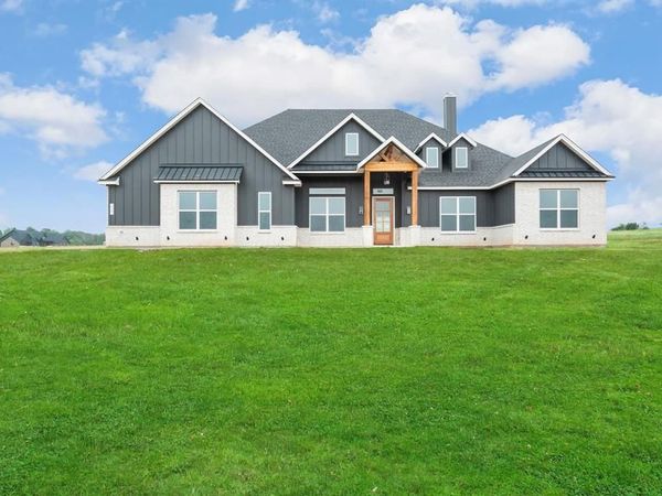 2041 Carrie Court, Weatherford, TX 76088