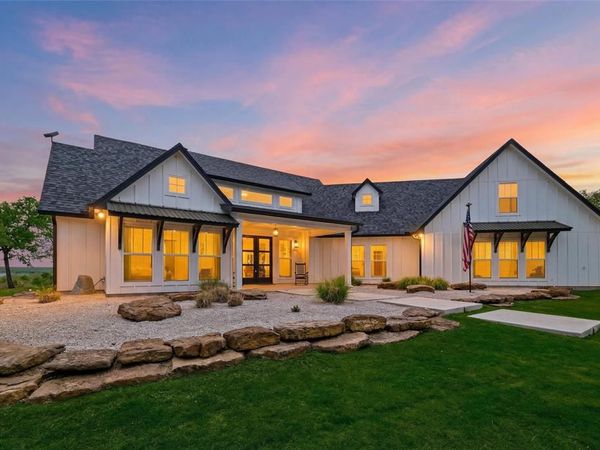 434 Sandstone Court, Sunset, TX 76270