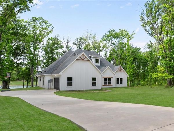 1014 Deep Water Cove , Corsicana, TX 75109