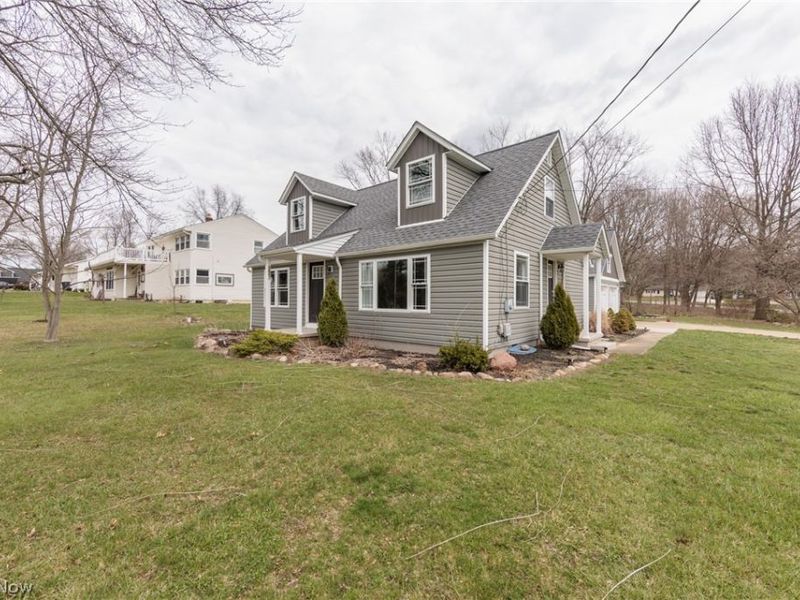 9985 Mount Eaton Road , Wadsworth, OH 44281 Photo 2