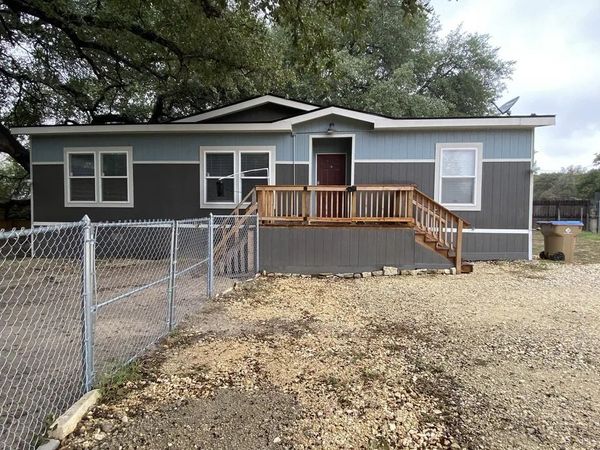 4406 Lost Hills, Elmendorf, TX 78112