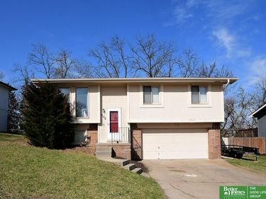 302 Fort Street, Papillion, NE 68146