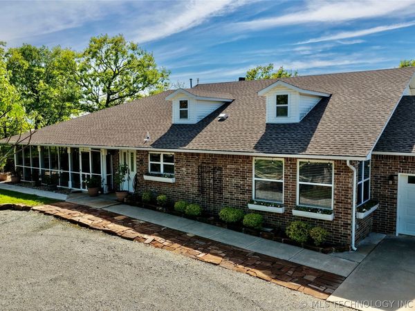 324 Falcon Lane, Eufaula, OK 74432