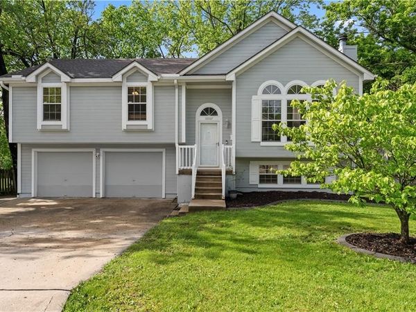 10007 E 70th Terrace, Raytown, MO 64133